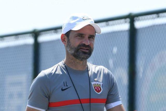 必发下载-莱科降速迎接上海德比 重视体能问题调整训练节奏